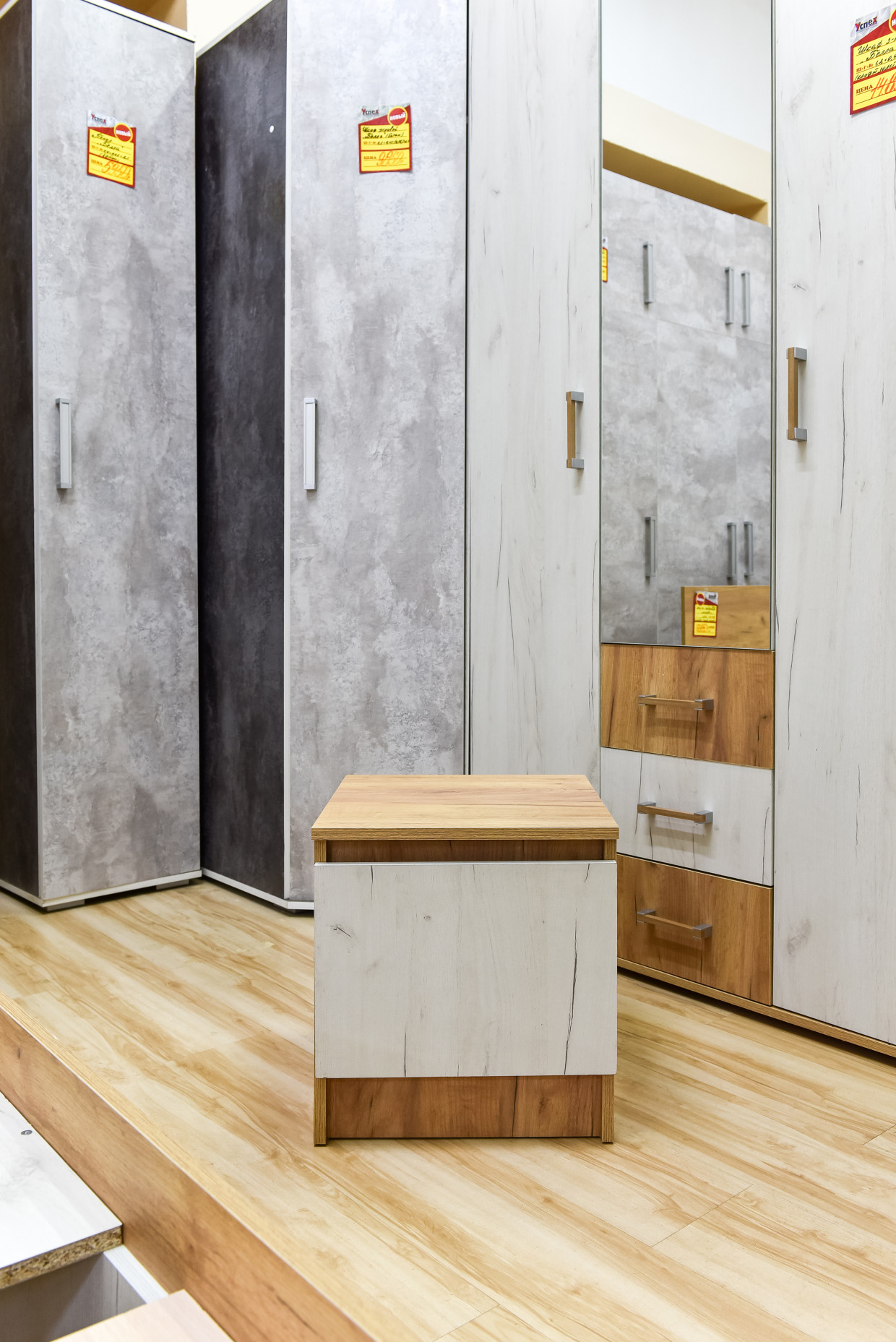 ТУМБА ПРИКРОВАТНАЯ  ТБ-122 "МАРЧЕЛ"