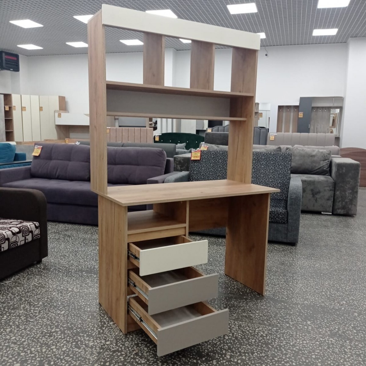 СТОЛ ПИСМЕННЫЙ С НАДСТРОЙКОЙ ЧЕЛСИ COLOR