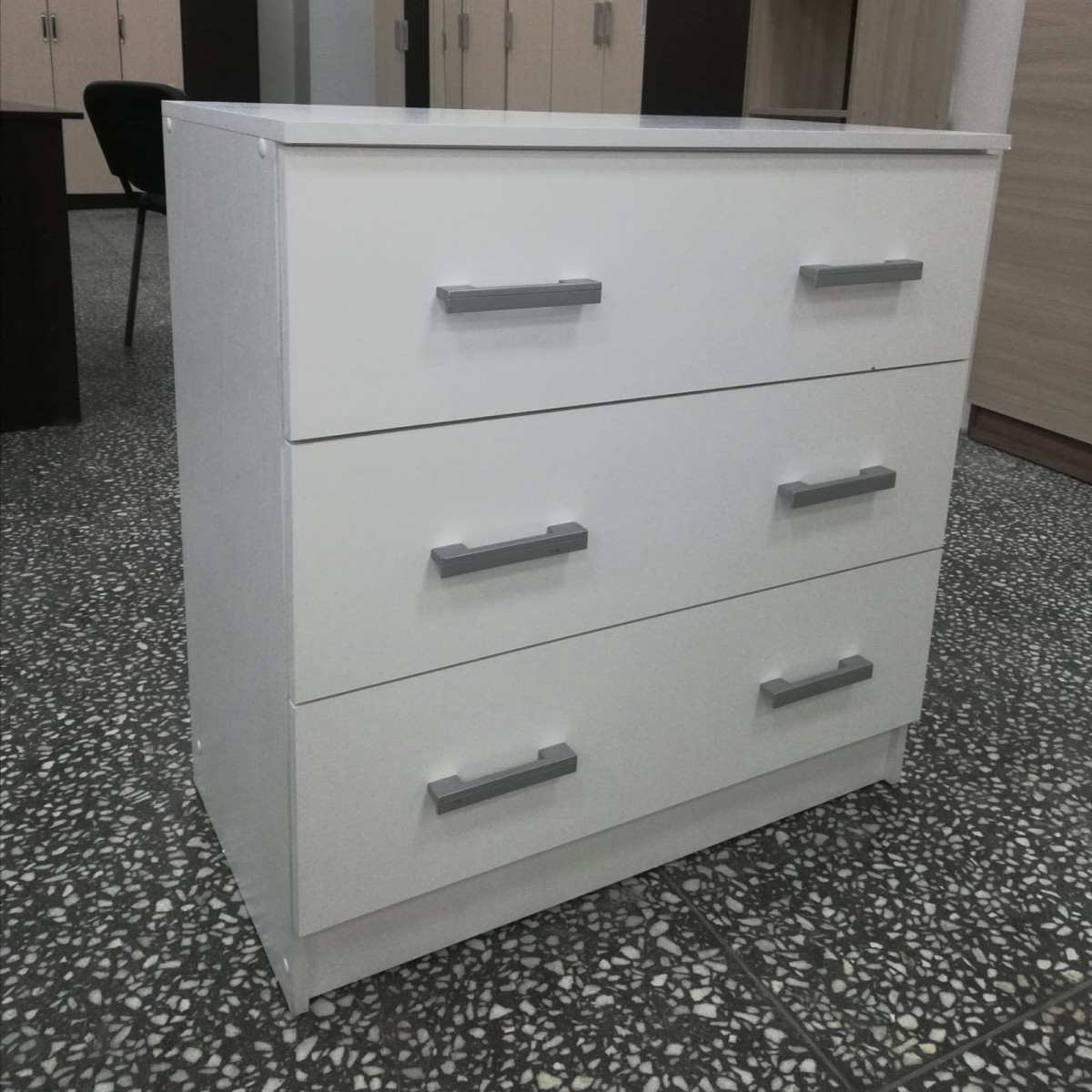 КОМОД "БАСЯ"