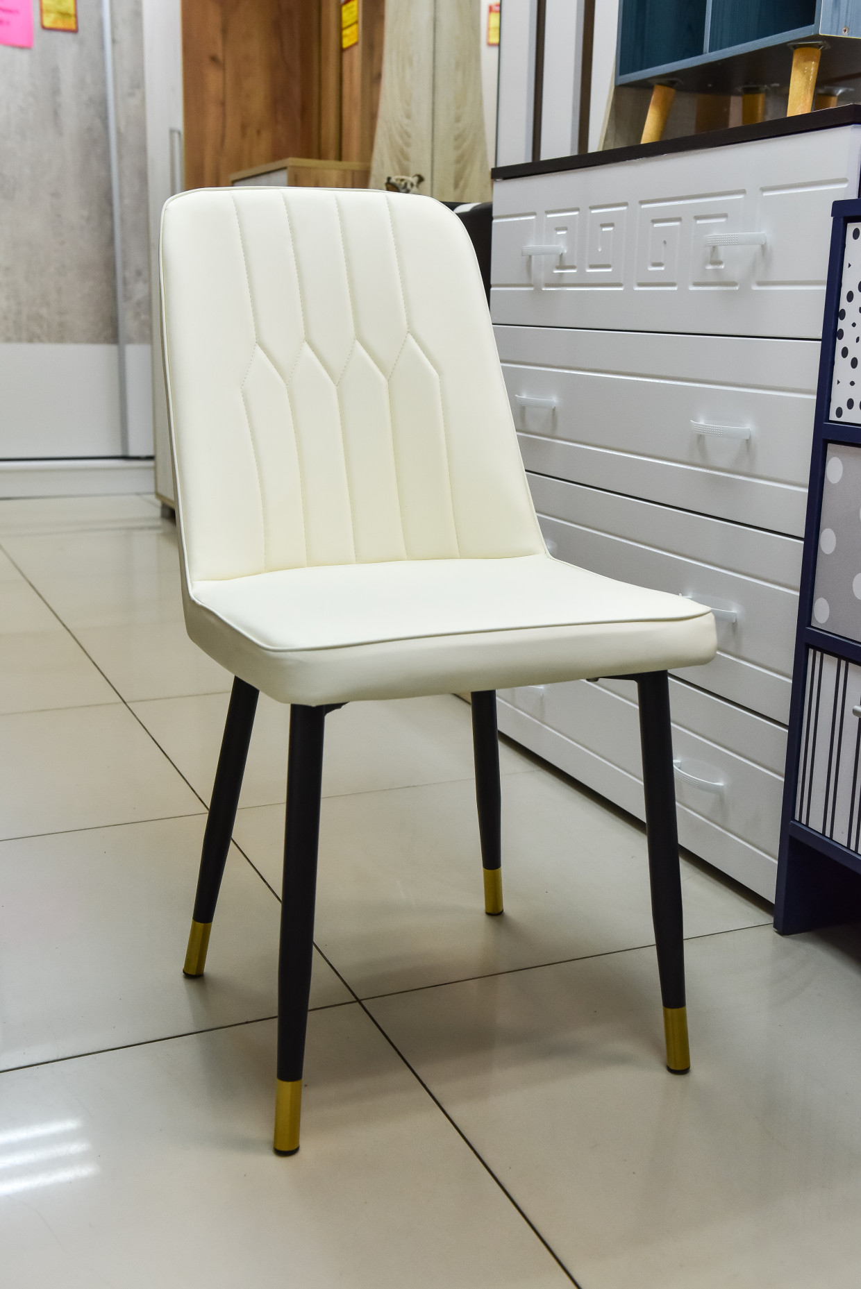 СТУЛ "ВЕСТА"