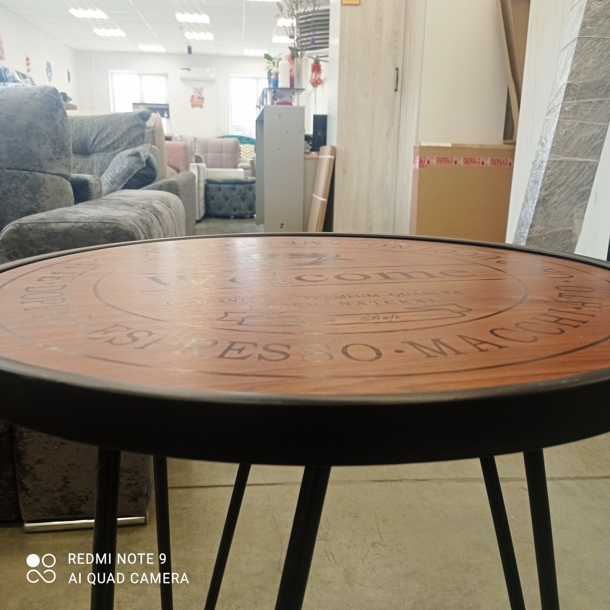 Столик журнальный с фотопечатью.