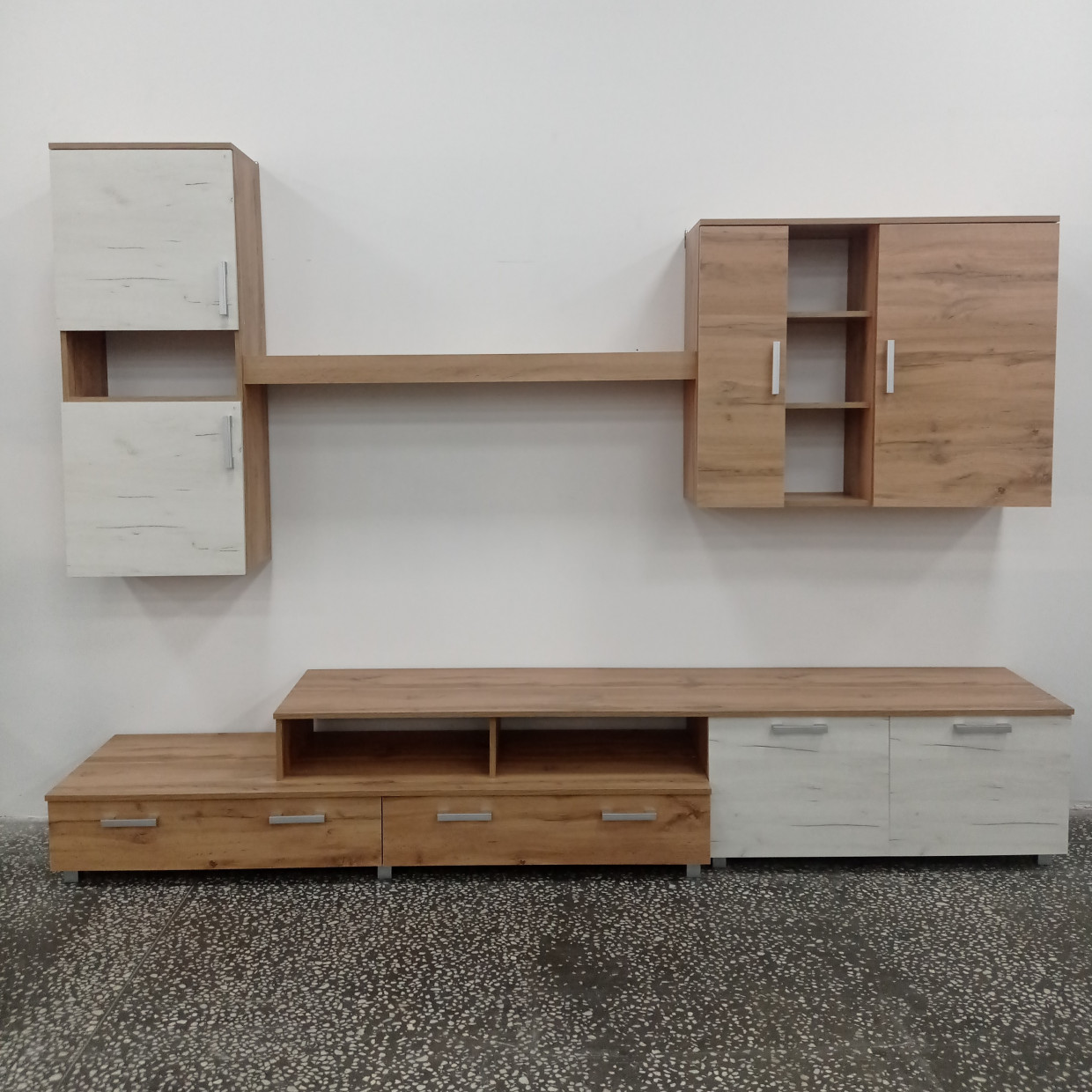 ГОСТИНАЯ "КЕНИЯ"