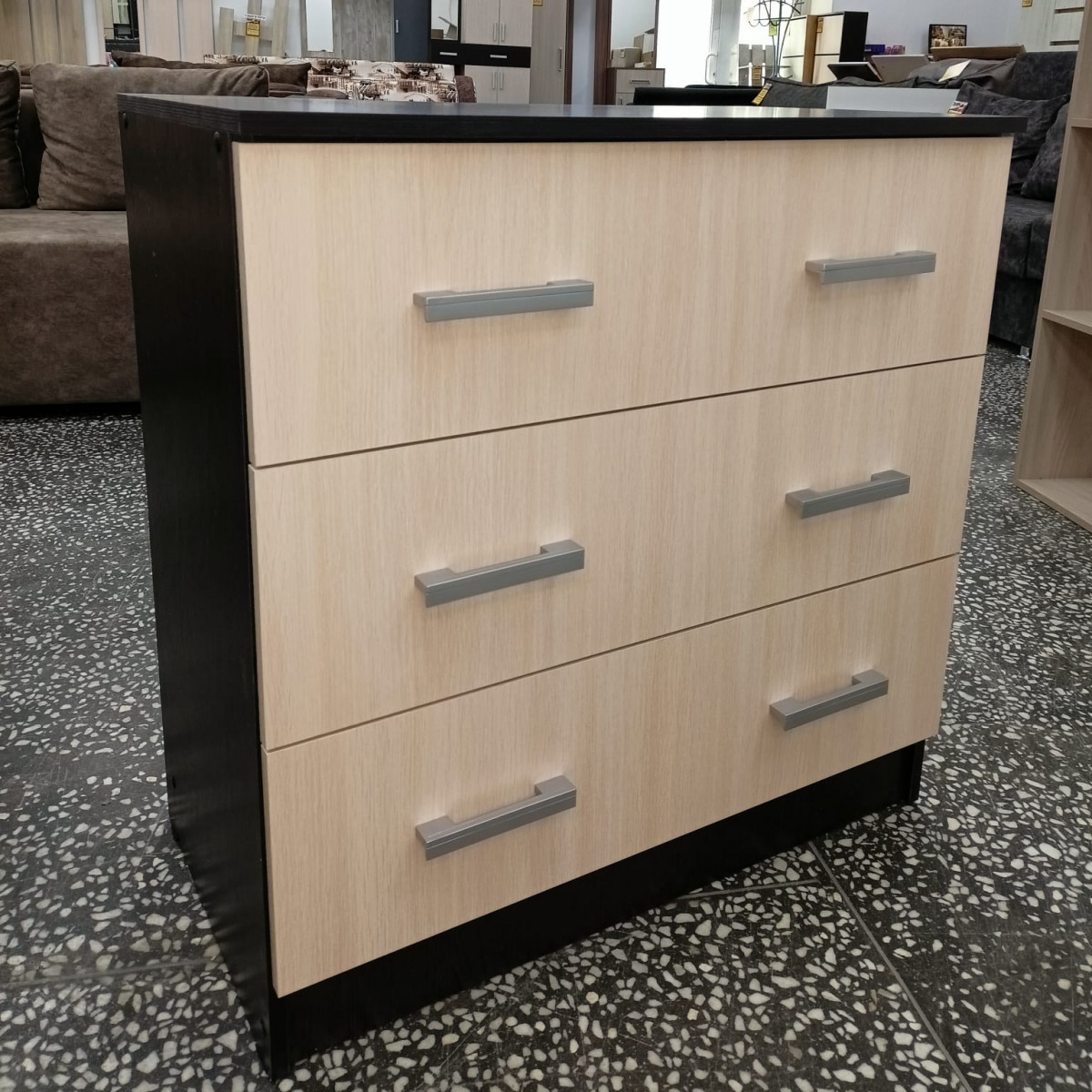 КОМОД "БАСЯ"