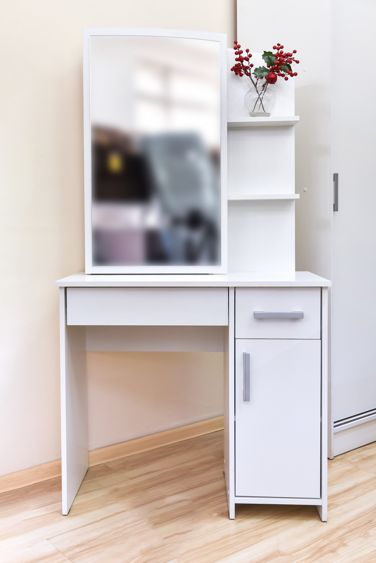 ТРЮМО "ВИКТОРИЯ" ТРЮМО "ВИКТОРИЯ"